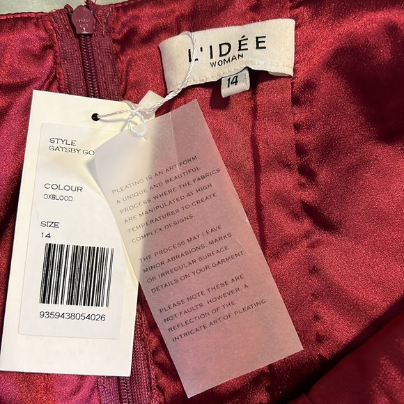 L'IDEE Gatsby Cold-Shoulder Midi Dress - Picture 10 of 10